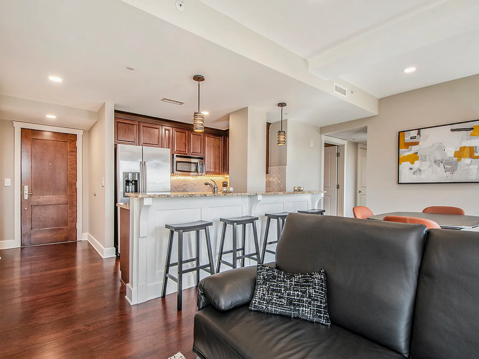 2 bed, 1163 sqft, $3,800 — Photo 3