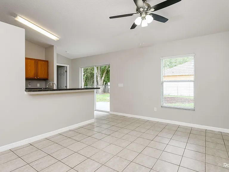116 San Benito Way — Photo 7