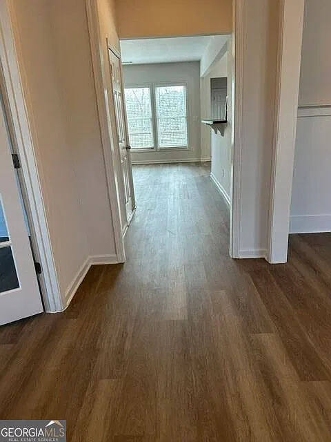 4 bed, 2.5 bath, 2140 sqft, $3,350 — Photo 4