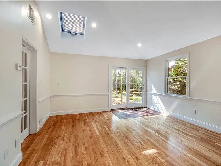 43 Kendall Rd — Photo 12