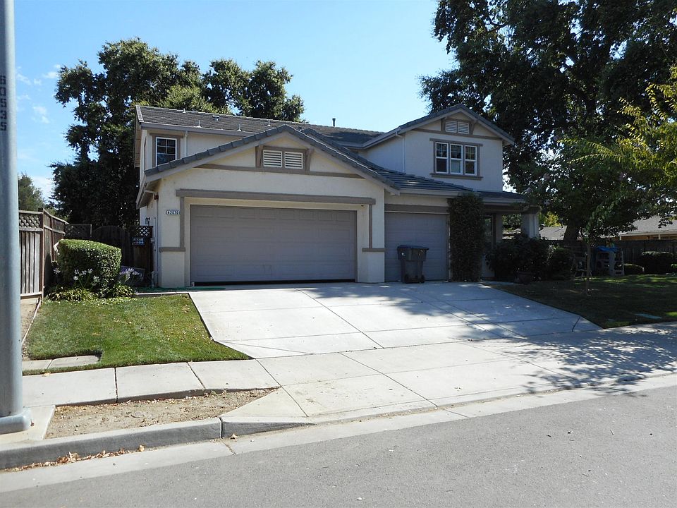 1st image of 42070 6th St