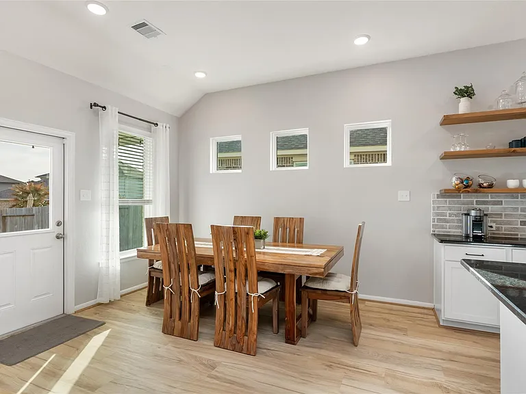 1259 Tilia Creek Ln — Photo 9