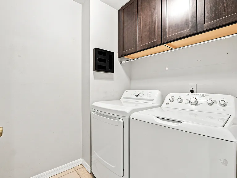 3591 S Kernan Blvd #813 — Photo 24