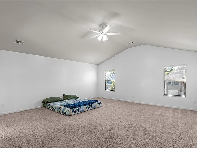 4704 Southwind Rd — Photo 33