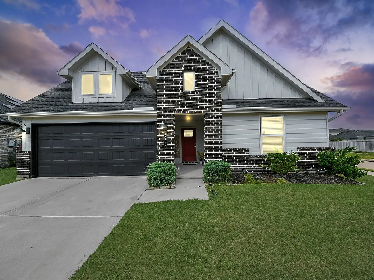 4 bed, 2.0 bath, 2040 sqft, $2,400 — Photo 1