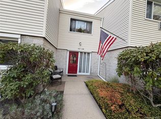 42 Richmond Blvd UNIT 1B, Ronkonkoma, NY 11779