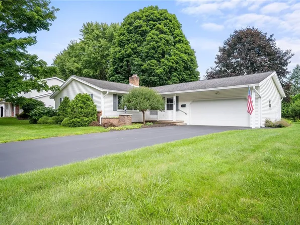103 Brentwood Ln, Fairport, NY 14450
