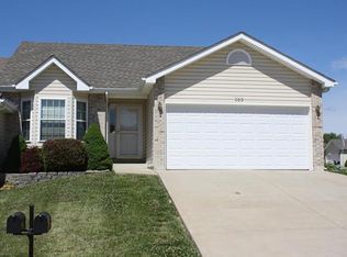 209 Meadowview Dr, Warrenton, MO 63383