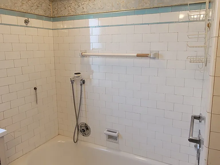 5228 W Hutchinson St — Photo 10