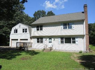 337 Neipsic Rd, Glastonbury, CT 06033