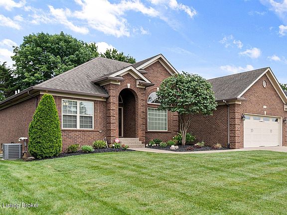 3rd image of 10917 Sewell Dr