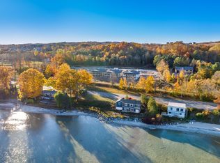 800 N Saint Joseph St, Suttons Bay, MI 49682