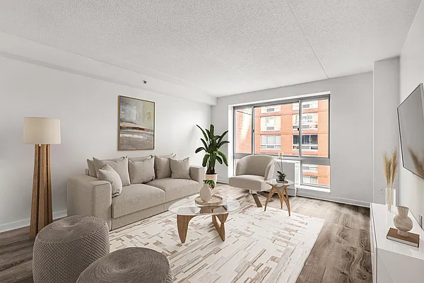 Sold by Sotheby's International Realty | media 1