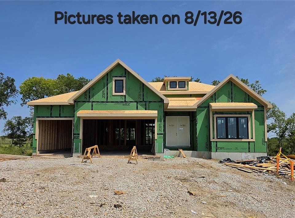 1st image of 11457 S Mesquite St