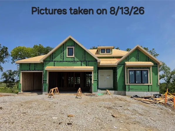 11457 S Mesquite St, Olathe, KS 66061