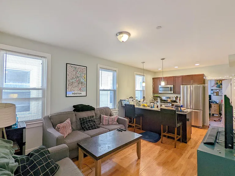 304 Western Ave #1 — Photo 1