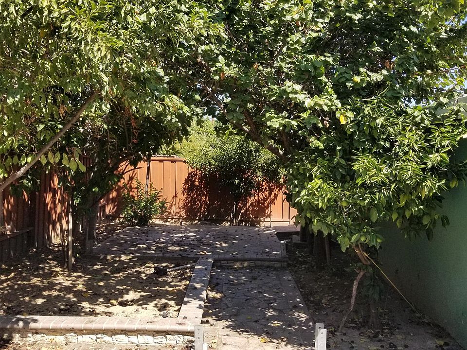 1st image of 467 Feldspar Dr