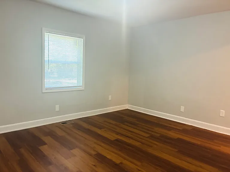 604 Park Ave — Photo 18
