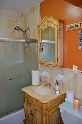 Sold by Royal Living | media 13