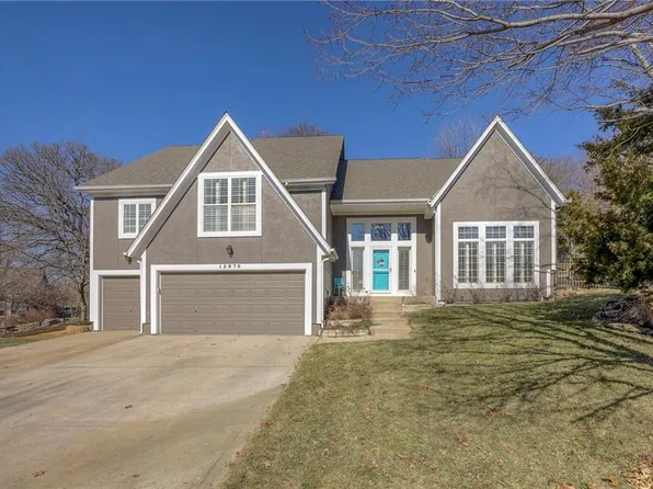 13870 W 58th Pl, Shawnee, KS 66216