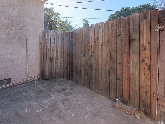 4th image of 4549 Cahuenga Blvd APT 1