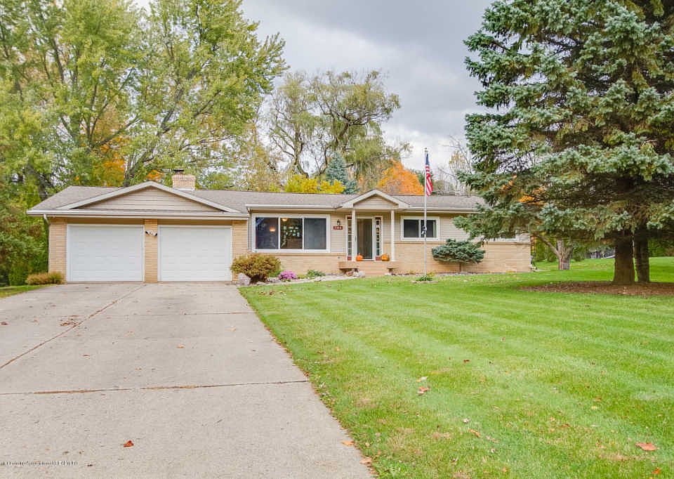1st image of 7345 Pine Manor Dr