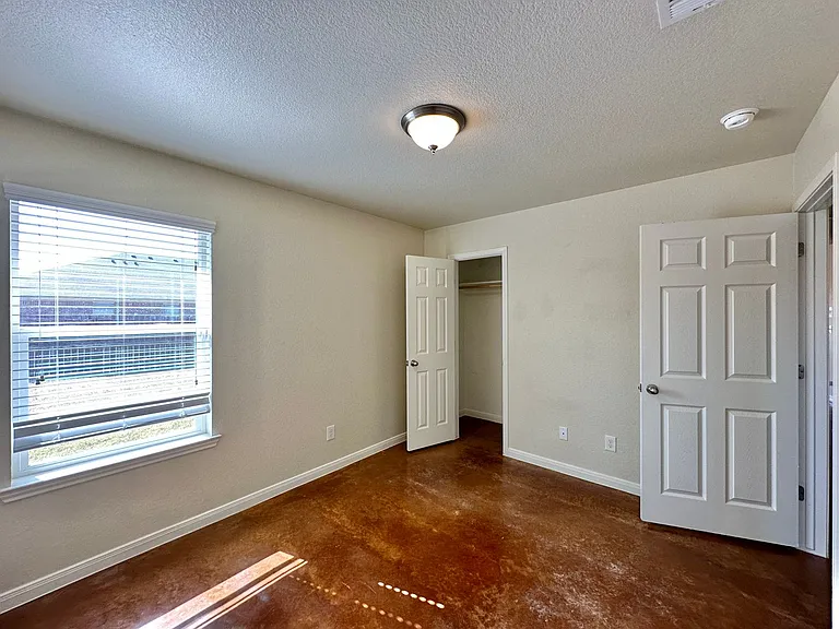 4502 Skyflower Ln — Photo 17