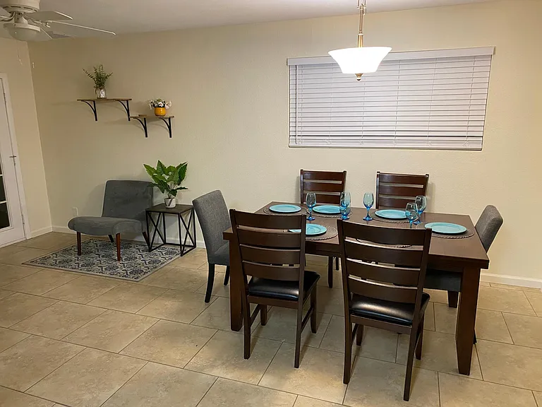 W Corrine Dr — Photo 17
