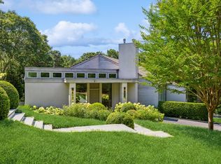67 S Breeze Dr E, Wainscott, NY 11975
