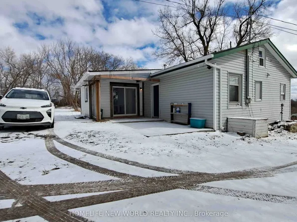 246 Old Homestead Rd N, Georgina, ON L4P 0M2