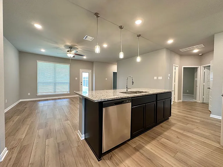 1821 Horatio St — Photo 10
