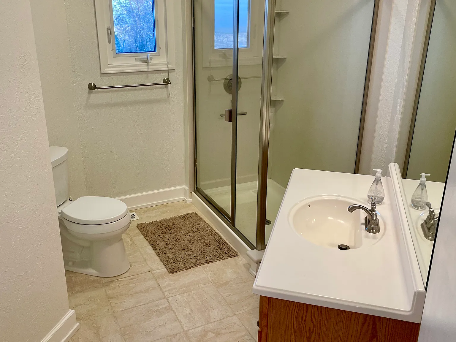 3 bed, 2245 sqft, $2,695 — Photo 4