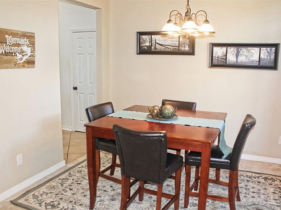 5th image of 703 Shiloh Dr