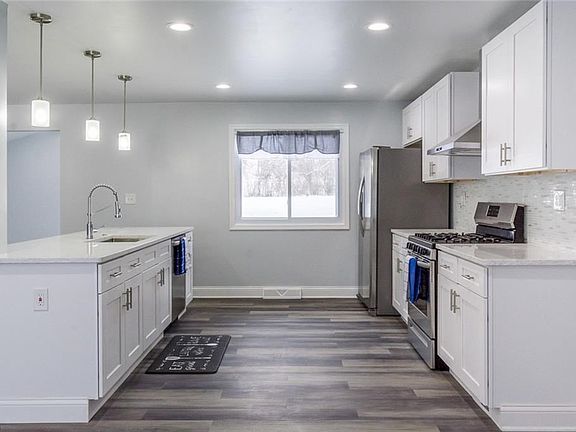 4th image of 26638 Whiteway Dr