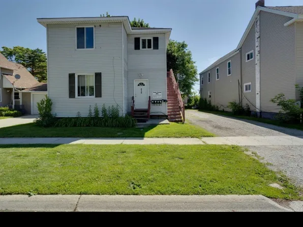 610 Ontario St APT 3, Port Huron, MI 48060