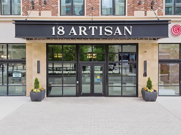 18 Artisan Dr #207, Salem, NH 03079