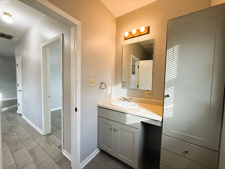 2422 Ligonier St #2A — Photo 8