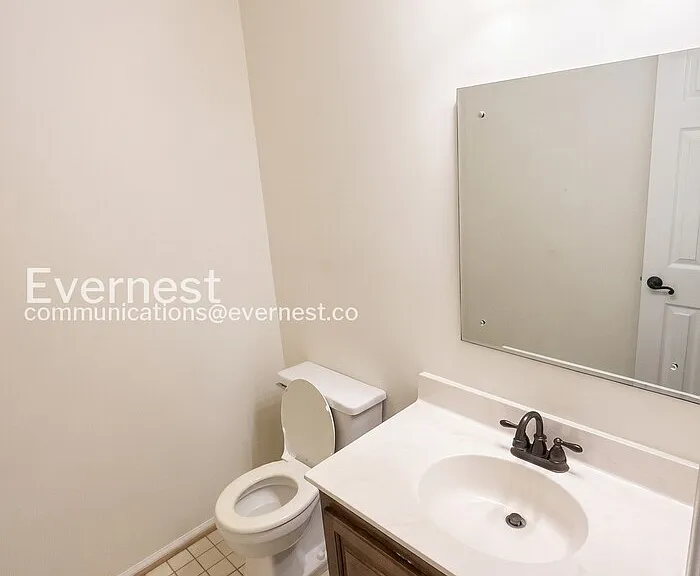 11829 Parliament Dr — Photo 26