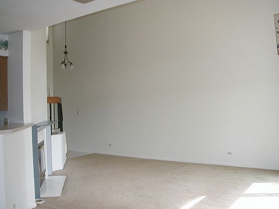 3rd image of 193 Golfview Dr