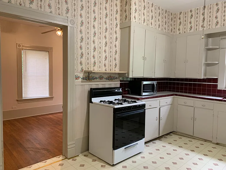 125 Adams St #1 — Photo 13