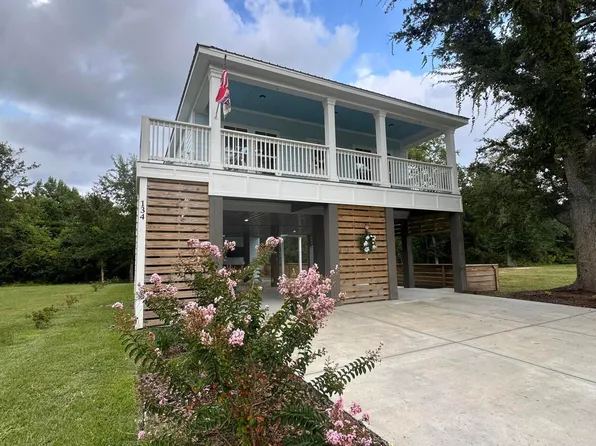 134 Markham Dr, Long Beach, MS 39560