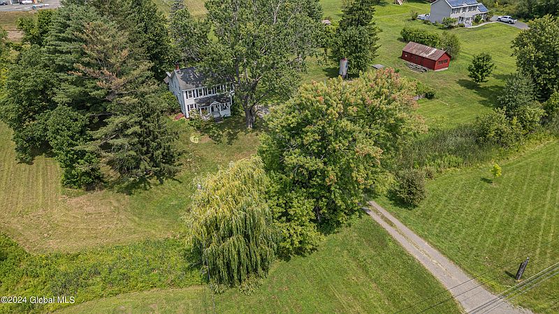 5th image of 393 Snyders Corner Road