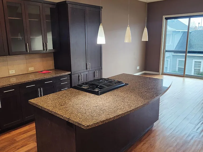 433 SE Washington St #209 — Photo 3
