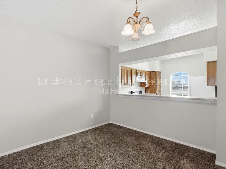 6324 Alissa Dr — Photo 12