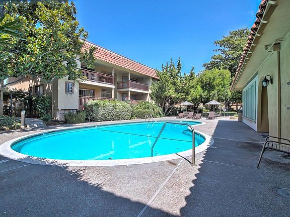 2nd image of 1101 Alta Mira Dr
