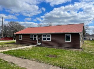 218 N 8th St, Clinton, MO 64735