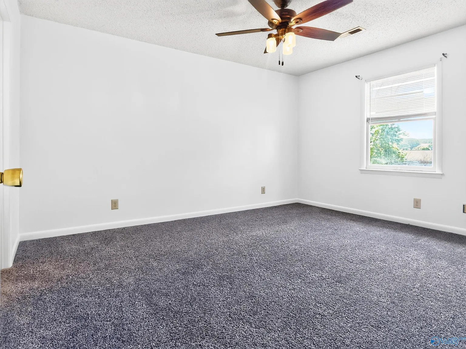 2 bed, 2.0 bath, 1000 sqft, $1,045 — Photo 3