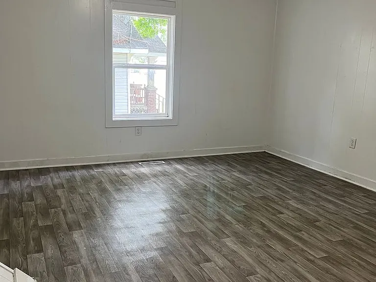 914 W Nichols St — Photo 19