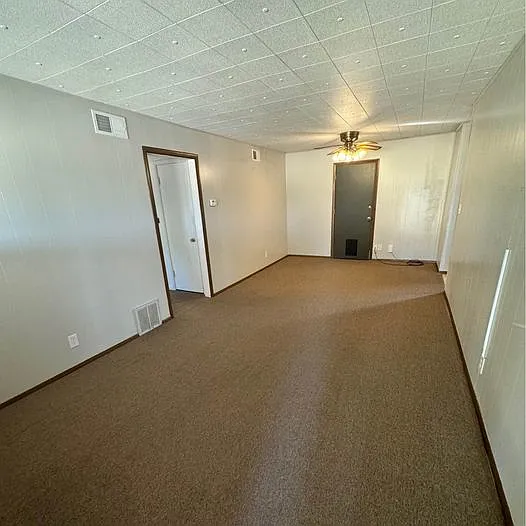 2321 W Elm Ave — Photo 3