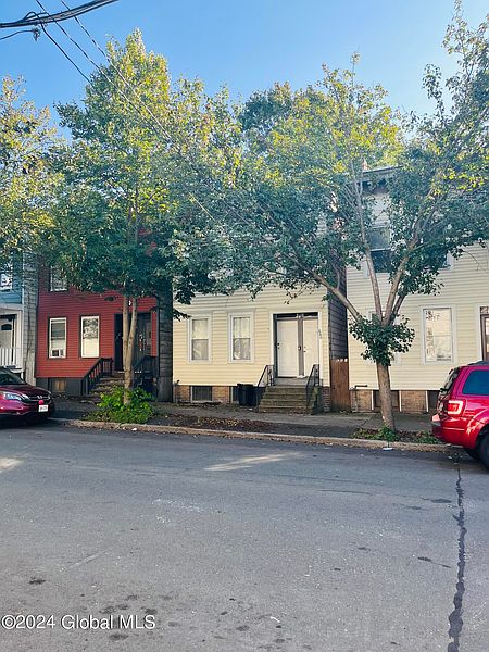 3rd image of 680 State Street